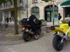 03_-_C_est_la_moto_de_Merlin,_ya_un_top-case_!.jpg
